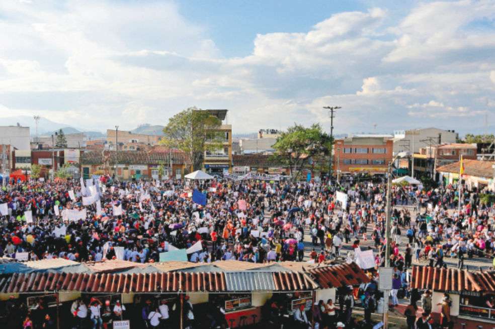 Esta semana, los candidatos arreciarán en sus manifestaciones en la plaza pública. A partir del domingo, éstas quedarán prohibidas. / Efe