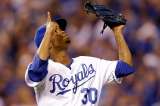 Ventura blanquea a los Gigantes y los Reales empatan la serie