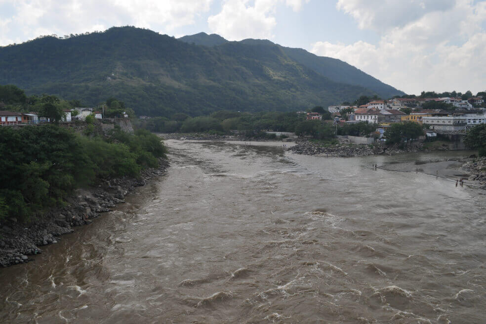 Al menos 944 personas de 267 familias se han desplazado de Roberto Payán en Nariño por enfrentamientos de grupos armados. / Archivo El Espectador