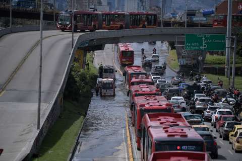 Así están Bogotá y región tras inundaciones: vías cerradas y colegios sin clase