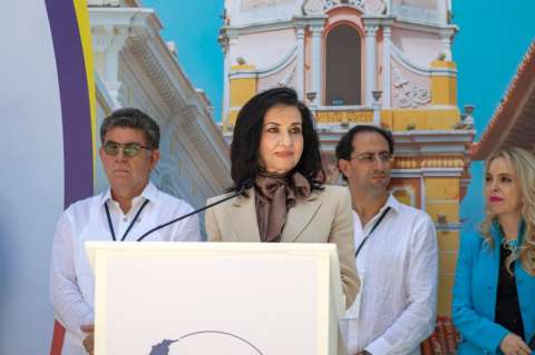 Demanda que pide sacar del cargo a la canciller Claudia Blum está por definirse