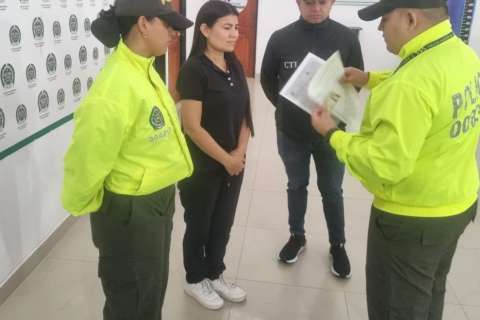 Así fue la llegada de Karen Manrique a Bogotá para cumplir orden de captura por caso Ungrd