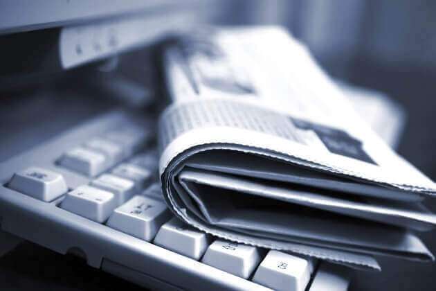Paradójicamente, un año que ha demostrado la importancia de la información también ha significado la profundización de la crisis económica de los medios de comunicación.