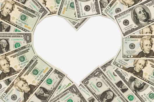 Hablar de dinero en pareja es hablar de confianza, proyectos y realidades. No se trata de tener las finanzas resueltas desde el primer momento, sino de tener la disposición para construir acuerdos honestos y flexibles.