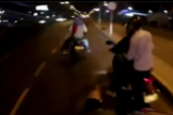 Buscan a delincuentes que no pudieron robar moto tras valiente reacción de mujer en Bogotá