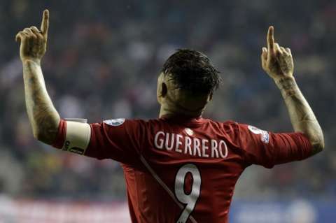 Paolo Guerrero habría dado positivo en un control antidopaje