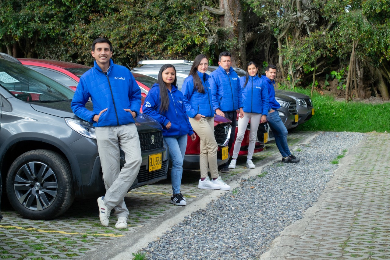 Parte del equipo de bellpi.
