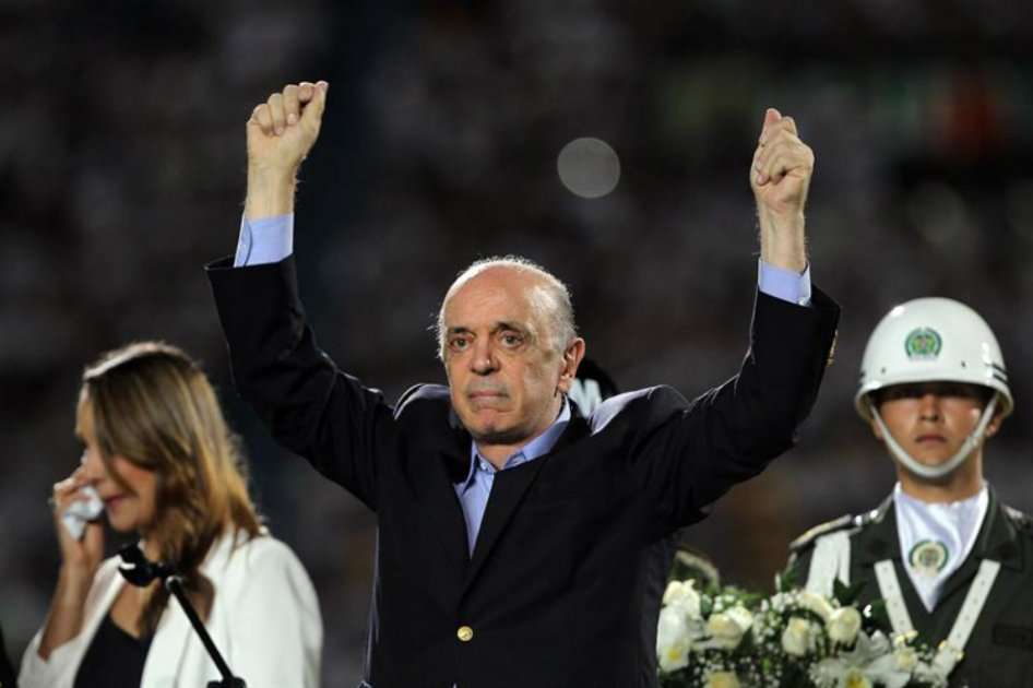 José Serra, canciller de Brasil, durante el homenaje a las víctimas del accidente aéreo que sufrió el equipo Chapecoense. / EFE