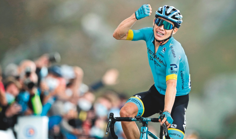 En su primera participación en el Tour de Francia, Miguel Ángel López ganó la etapa reina. / AFP