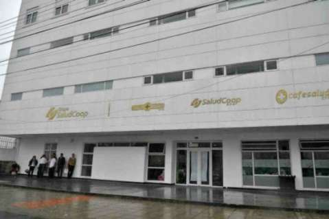 Mujer que sufrió accidente de tránsito podría perder sus piernas por negligencia de Saludcoop