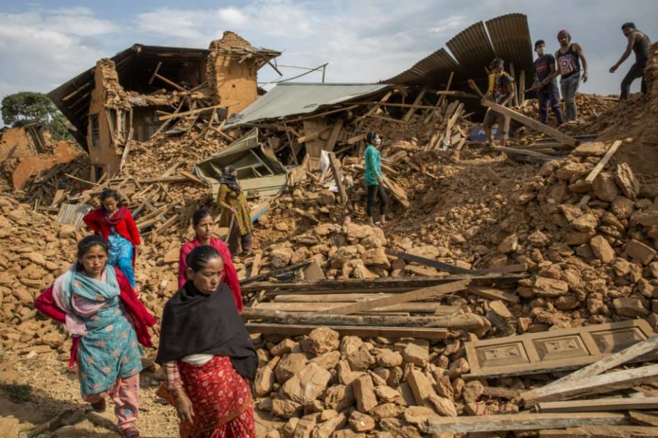 Los países y organizaciones de todo el mundo se han apresurado a ayudar a Nepal, donde el gran terremoto de magnitud 7,8 ha dejado más de 5.000 personas muertas. /AFP