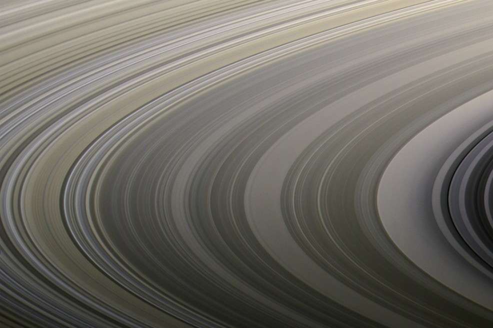 Imagen de referencia. Como lo informó la NASA en marzo de este año, los anillos de Saturno se dejarían de ver en el firmamento durante unos meses por un fenómeno conocido como “cruce del plano”.