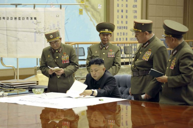 Primer ataque de Corea del Norte sería el 15 de abril