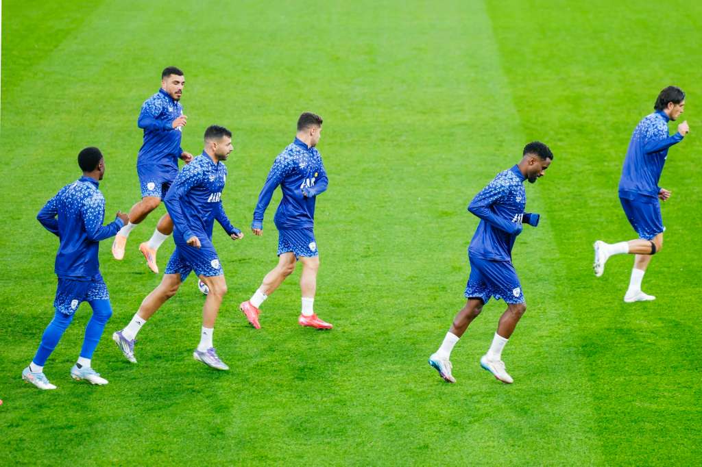 Oslo (Norway), 10/10/2025.- Israeli national team players attend a training session in Olso, Norway 10 October 2025. Israel will face Norway in a 2026 FIFA World Cup qualifiers match. (Mundial de Fútbol, Noruega) EFE/EPA/Jonas Been Henriksen NORWAY OUT