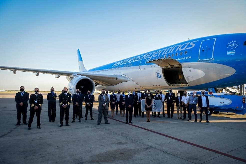 El Airbus 330-200 de Aerolíneas Argentinas aterrizó este miércoles en Moscú y espera regresar mañana a su país con un primer lote de la vacuna Sputnik V.