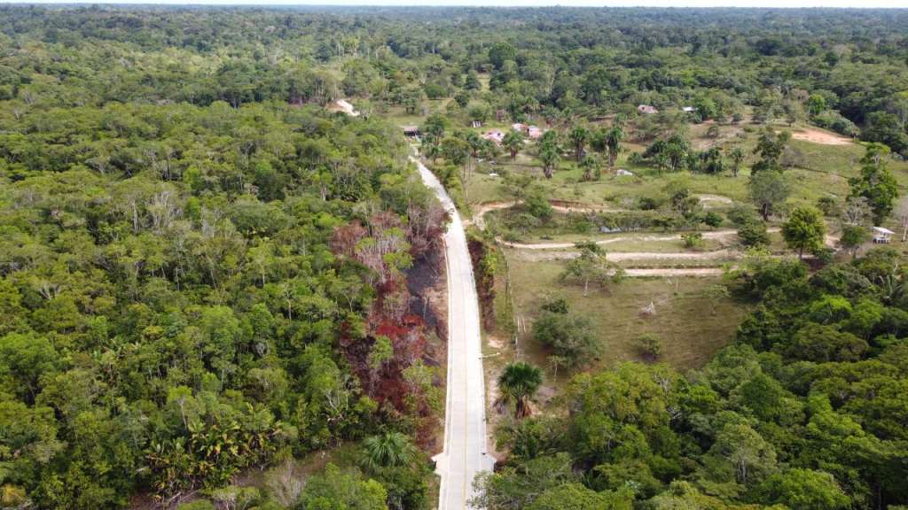 La vía Leticia-Tarapacá, Amazonas, tuvo una inversión de $ 20.523 millones.