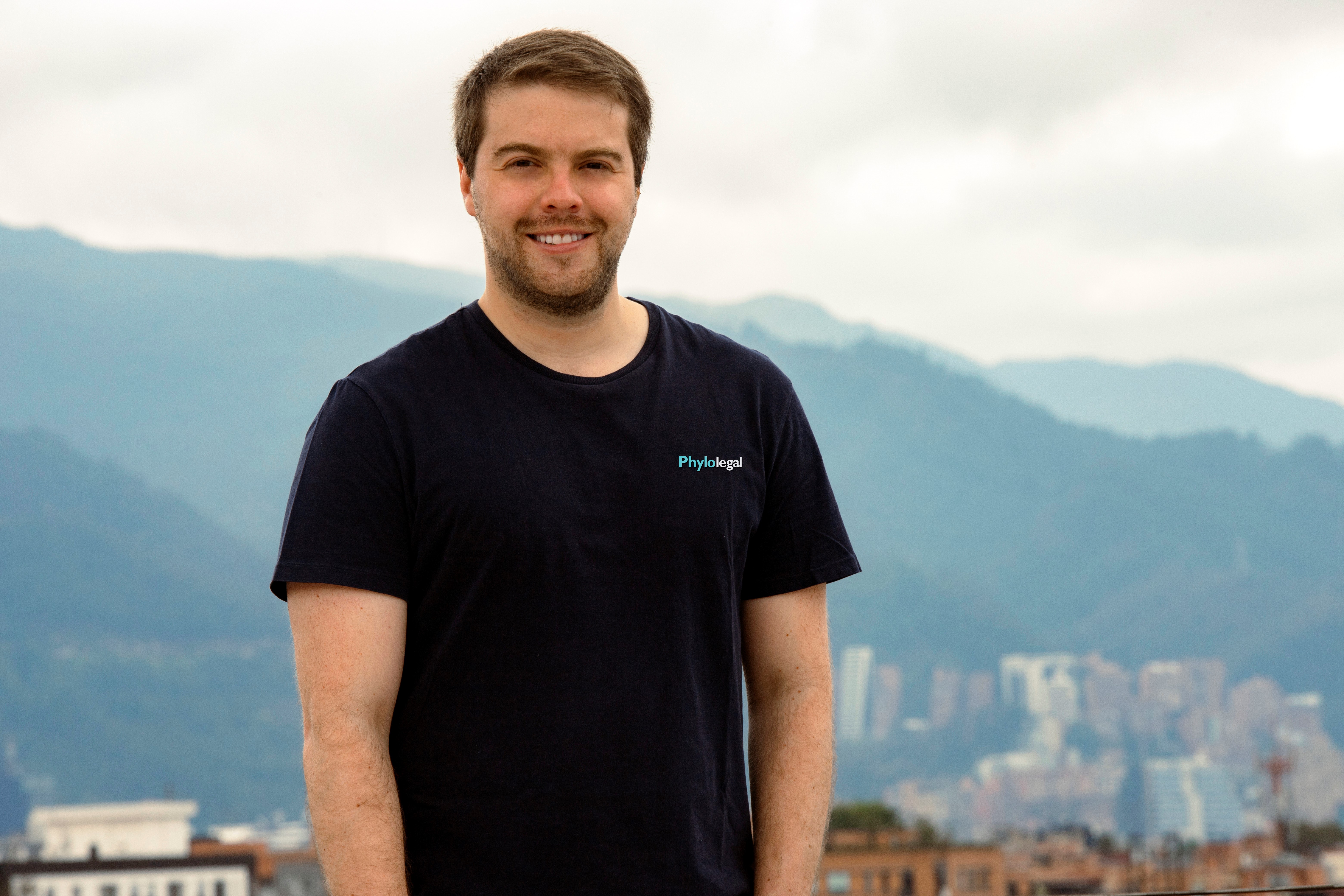Camilo Gómez, su creador y CEO de Phylo legal.