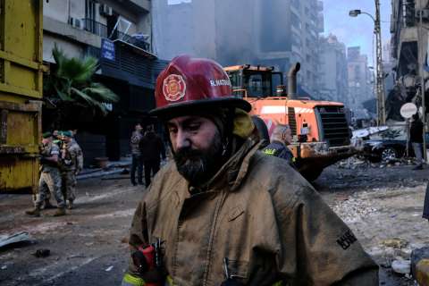Ataques de Israel al Líbano y cierre del Estrecho de Ormuz amenazan el cese al fuego