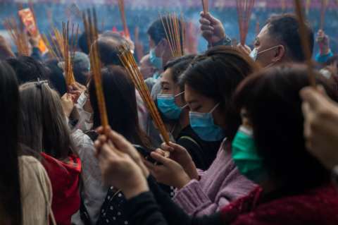 Bajo la sombra del coronavirus, China celebró con mesura el Año Nuevo Lunar