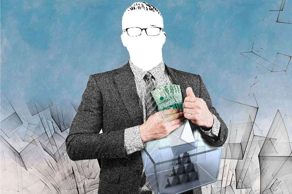 Compra de votos en las elecciones regionales de alcaldes y gobernadores, así operan los líderes y mochileros de las campañas.