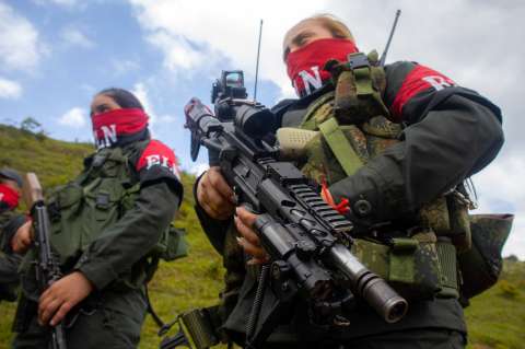 Así es como se mueve el mercado negro de armas en la frontera entre Colombia y Venezuela