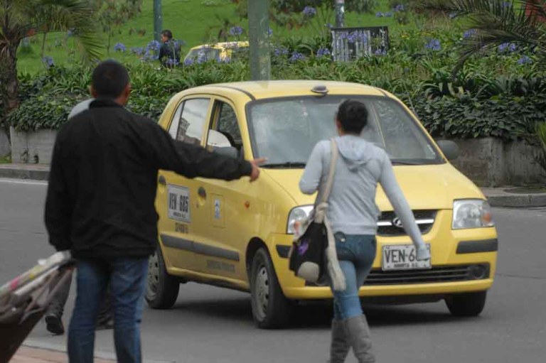 El nuevo fenómeno del taxismo en Bogotá