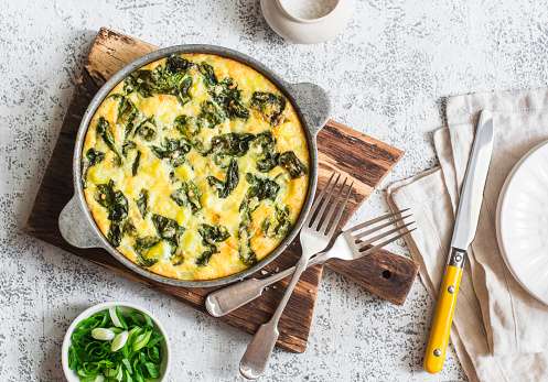 Tortilla española con espinaca