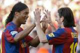 "Es difícil que el mejor del mundo esté en crisis", dice Ronaldinho sobre Messi
