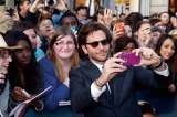 Bradley Cooper y Michael Fassbender ‘arrasan’ en Glastonbury