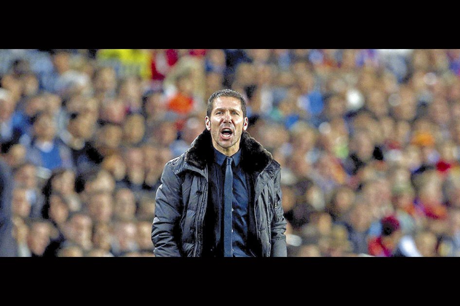 Diego “Cholo” Simeone, técnico del Atlético de Madrid, dice que le gusta el futbolista colombiano. / EFE