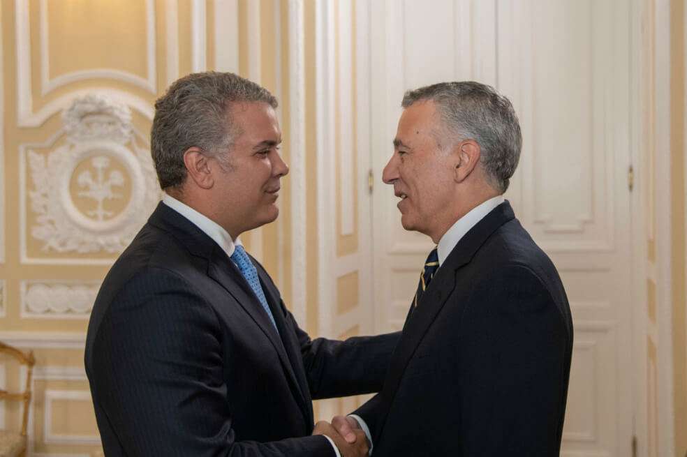 El presidente de Colombia, Iván Duque, recibió en la Casa de Nariño las credenciales del nuevo embajador de Estados Unidos en el país, Philip Goldberg. / Presidencia de Colombia