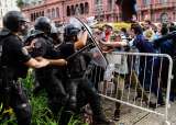 Incidentes entre la policía y personas que quieren dar un último adiós a Maradona