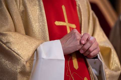 Abuso sexual en la iglesia católica: el caso que abrió la puerta para indemnizar a las víctimas