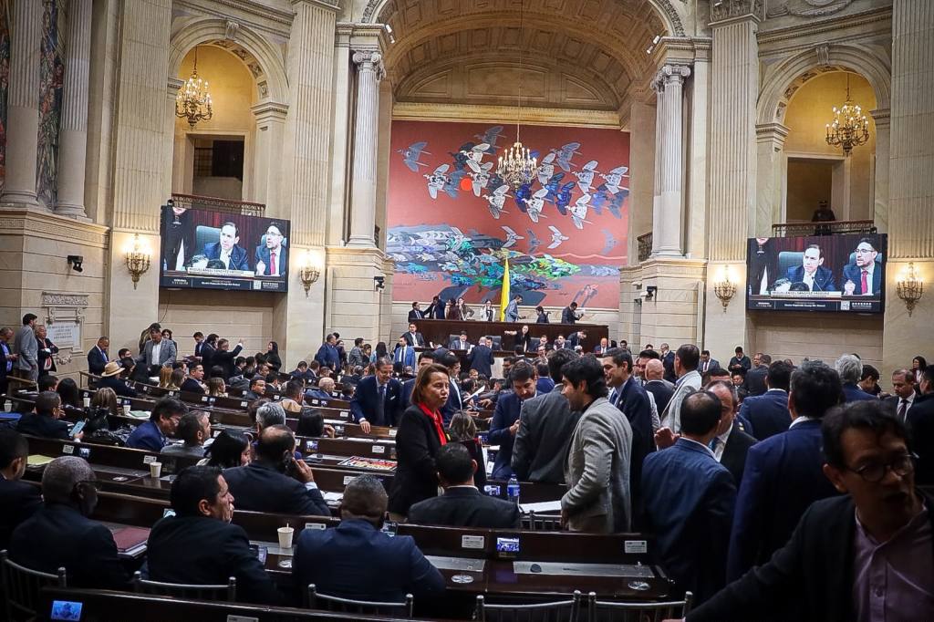 El Congreso en pleno eligió a los nueve magistrados que conformarán el nuevo Consejo Nacional Electoral (CNE).