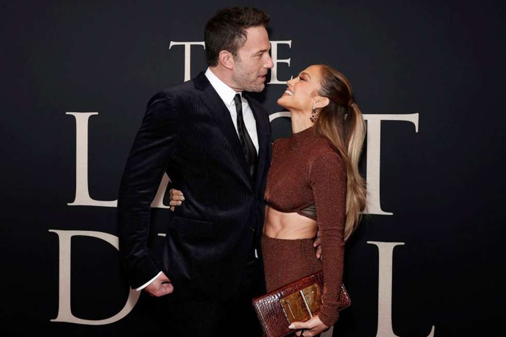 Jennifer López es de signo leo, lo mismo que su prometido. El ascendente de Affleck, escorpión, hace que Ben deje que JLo brille.