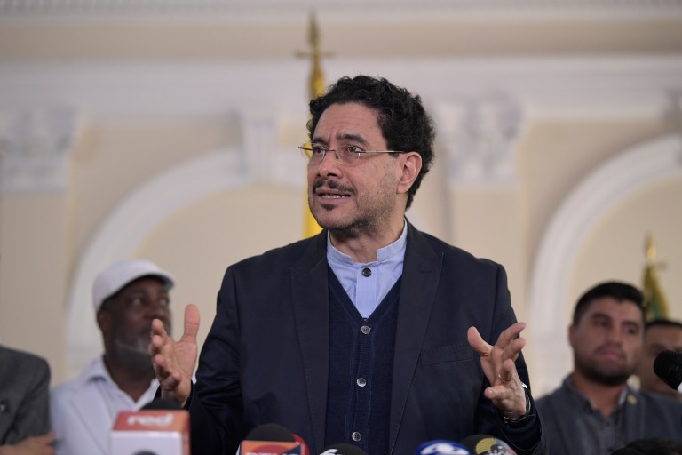 Iván Cepeda sobre crisis con ELN: “Podría haber retrasos en la mesa de diálogos”