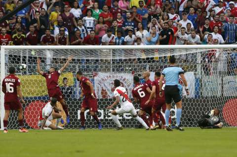 Perú y Venezuela empataron en su estreno en la Copa América