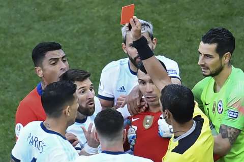Estalló Messi: "No tenemos que ser parte de esta corrupción", tras no recoger la medalla