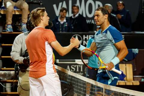 Nadal, lesionado, eliminado por Shapovalov en octavos del torneo de Roma