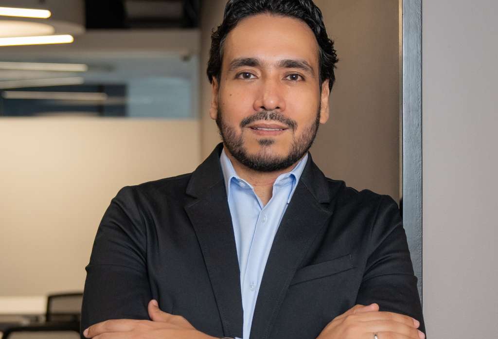 Carlos Pino, gerente de Tecnología de la Información y Operaciones de Colibrí IT.