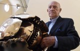 Murió el escultor italiano Arnaldo Pomodoro a sus 98 años