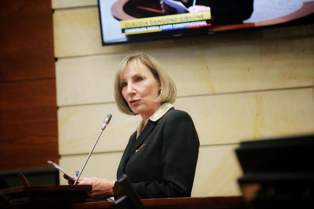 Claudia Dangond hizo parte de la terna presentada por el Consejo de Estado para reemplazar a Antonio José Lizarazo en la Corte Constitucional.