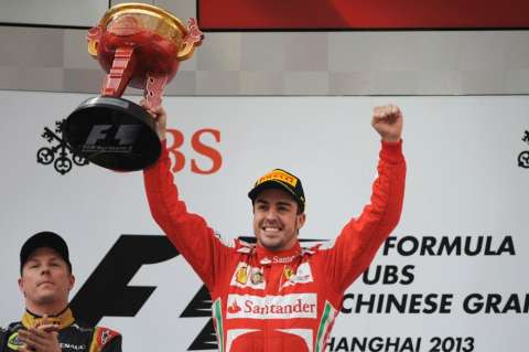 Fernando Alonso ganó el Gran Premio de China de F1
