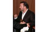 Ricky Gervais no puede con el aburrimiento