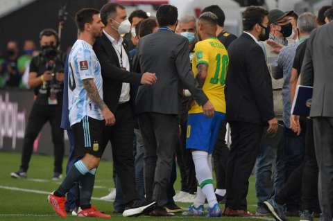 Las autoridades brasileñas suspendieron el partido entre Brasil y Argentina