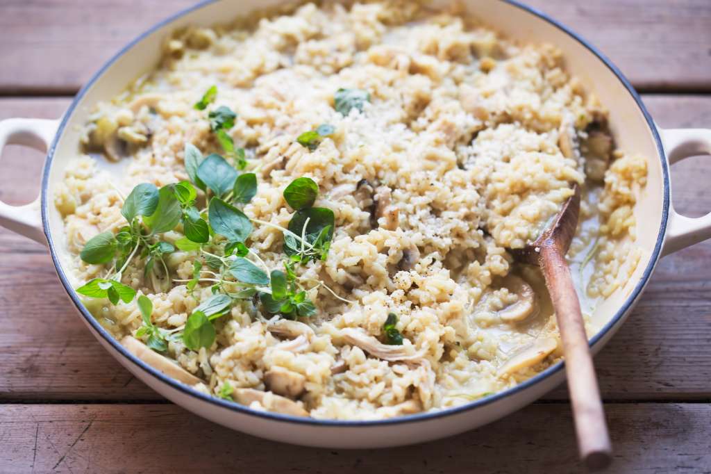 Risotto con champiñones y tocineta