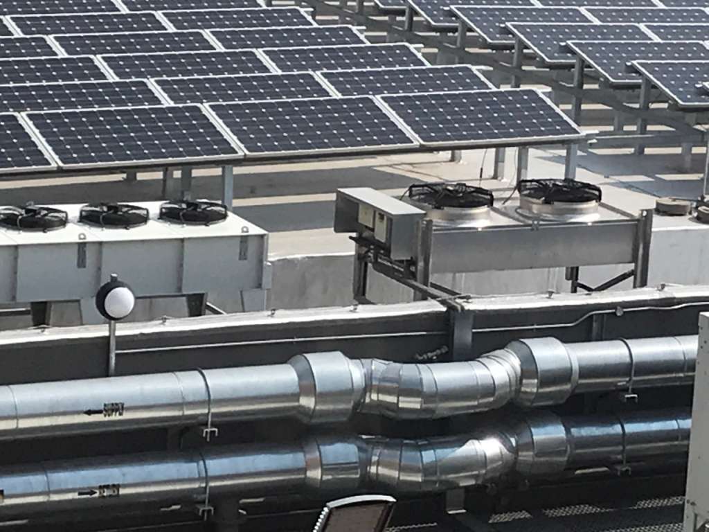 Energía solar para un data cenear