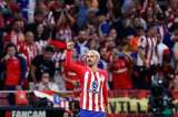 Atlético le quitó el invicto y el liderato al Real Madrid