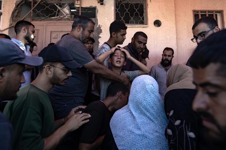 La Media Luna Roja reportó 28 muertos por bombardeo israelí en escuela de Gaza