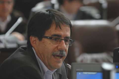 Celio Nieves será el candidato del Polo Democrático a la alcaldía de Bogotá